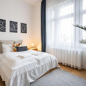 Studio met een King Size Bed